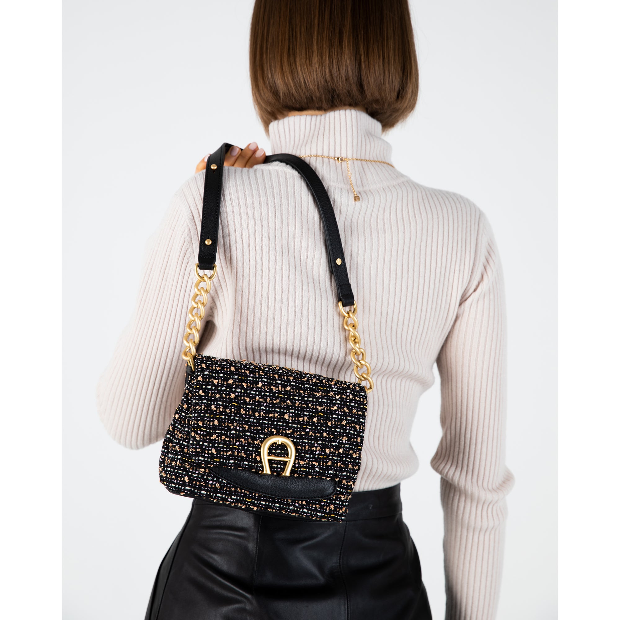 MAGGIE SHOULDER BAG S TWEED – Etienne AIGNER