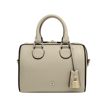 Load image into Gallery viewer, DELIA HANDBAG XS | ALPACA BEIGE
