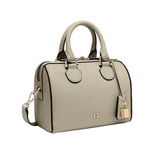 Load image into Gallery viewer, DELIA HANDBAG XS | ALPACA BEIGE
