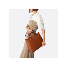 Load image into Gallery viewer, ZITA HANDBAG M | COGNAC BROWN
