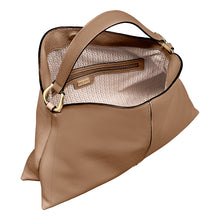 Load image into Gallery viewer, SAVANNAH HOBO BAG M | WARM TAUPE
